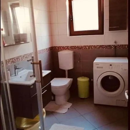 Apartman Tresnja *