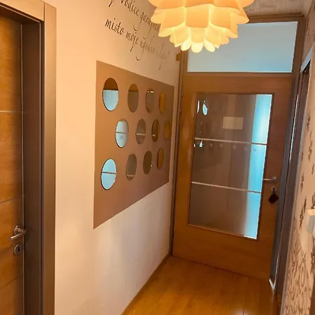 Apartman Tresnja Apartamento *